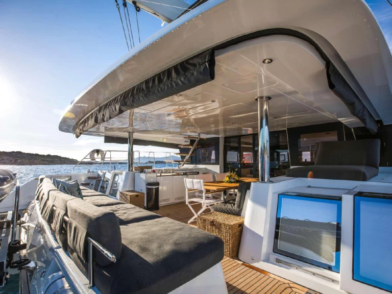 Noleggio Catamarano a Ibiza Town – Lagoon Lagoon 620