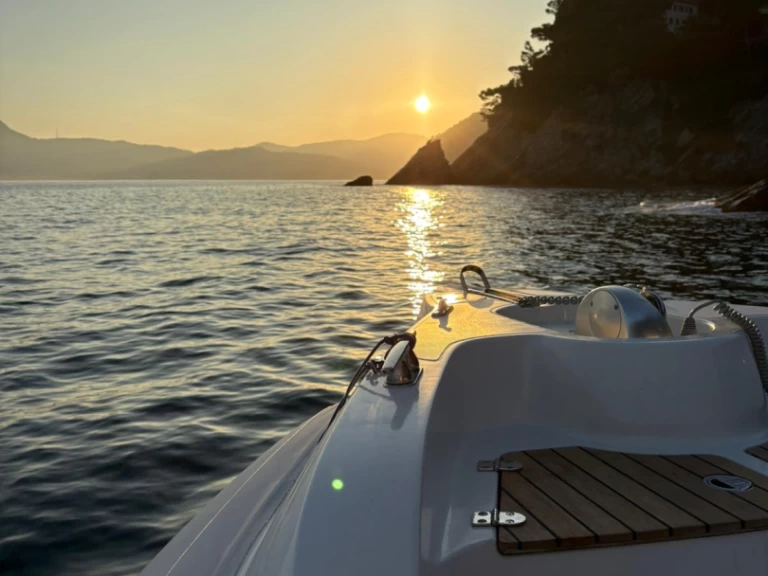 Noleggio Gommone a Portofino – Italiamarine Portofino 28