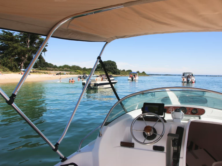 Noleggio barche B2 Marine Cap Ferret 452 Cabin Cruiser a Arzon su Samboat