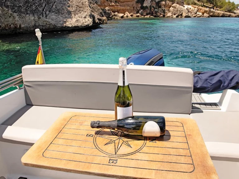 Noleggio Barca a motore con o senza skipper AM Yacht a La Savina