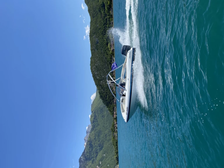 Noleggio Barca a motore con o senza skipper Four Winns a Saint-Jorioz