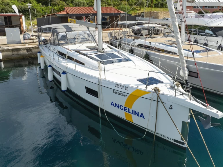 Noleggio Barca a vela Bénéteau con patente nautica