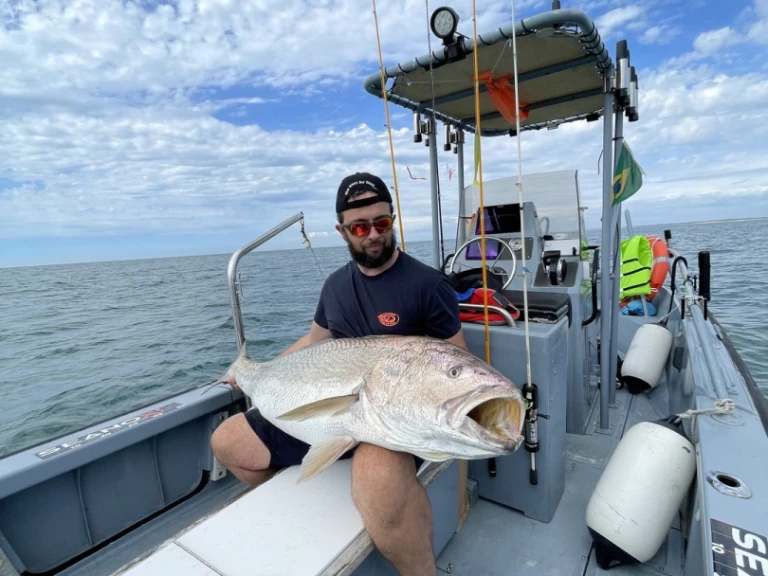 Noleggio a Les Sables-d'Olonne – Boston Whaler Boston Whaler 22 Outrage su SamBoat