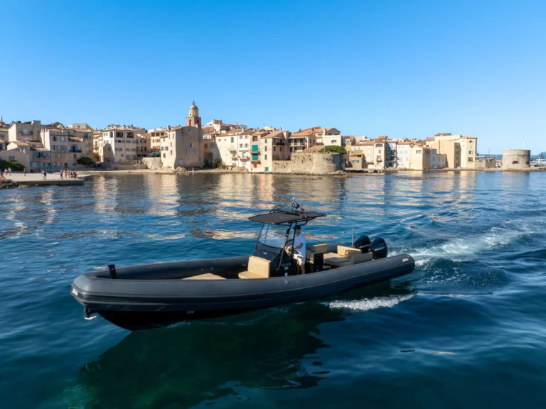 Noleggio barche Sea Water 300 PHANTOM a Cogolin su Samboat