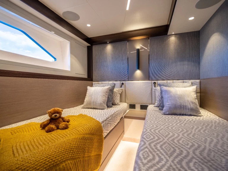 Noleggio barche Sunseeker Manhattan 68 a Saint-Tropez su Samboat