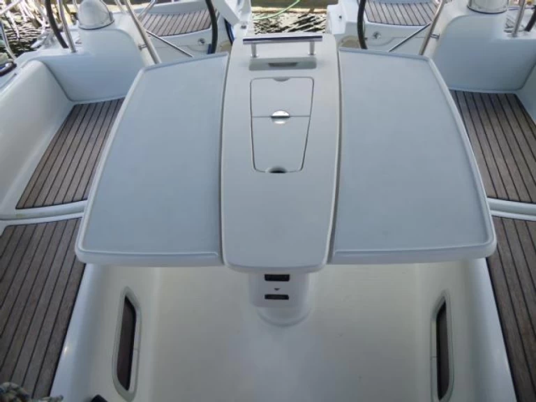 Noleggio barche Bénéteau Oceanis 43 a Lefkáda su Samboat