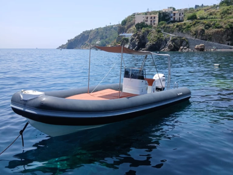 Noleggiare una Bwa Bwa 750 a Lipari