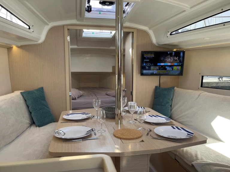 Noleggio barche Bénéteau Oceanis 30.1 a Les Sables-d'Olonne su Samboat