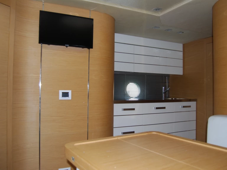 Noleggio Barca a motore Sessa Marine con patente nautica