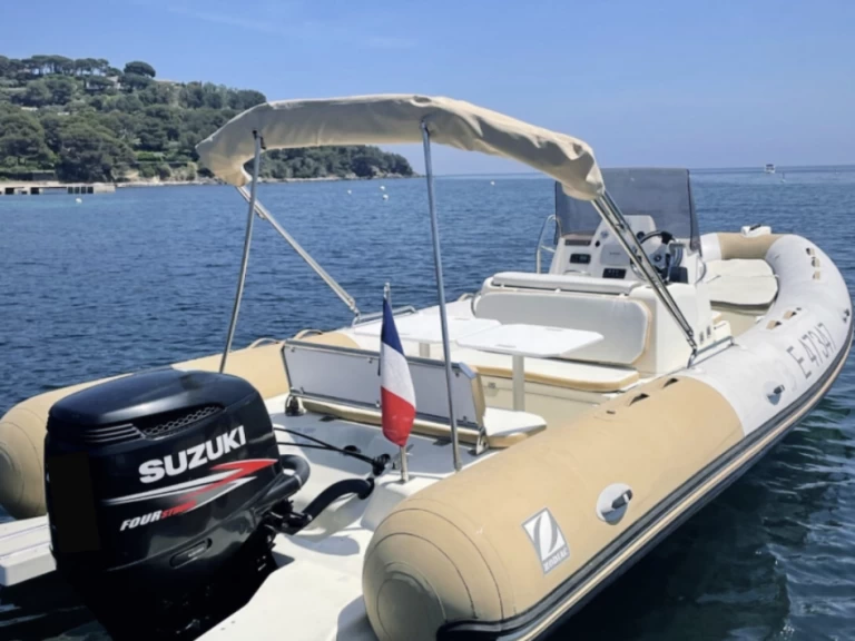 Gommone a noleggio a Carnon-Plage al miglior prezzo