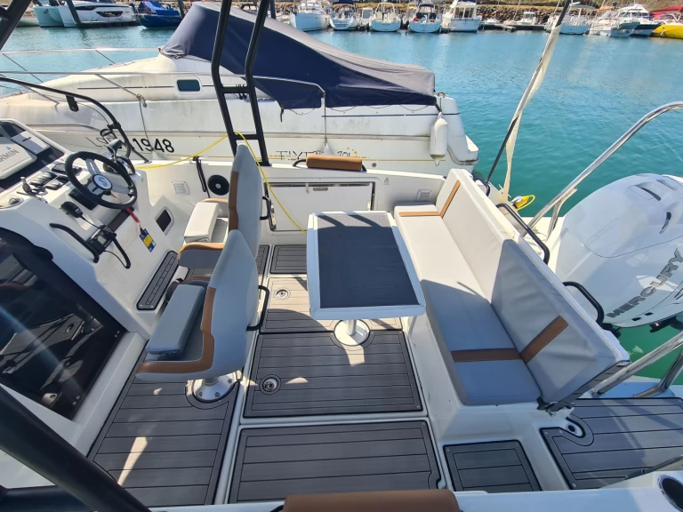 Noleggio Barca a motore a Les Sables-d'Olonne – Bénéteau Flyer 8 SUNdeck