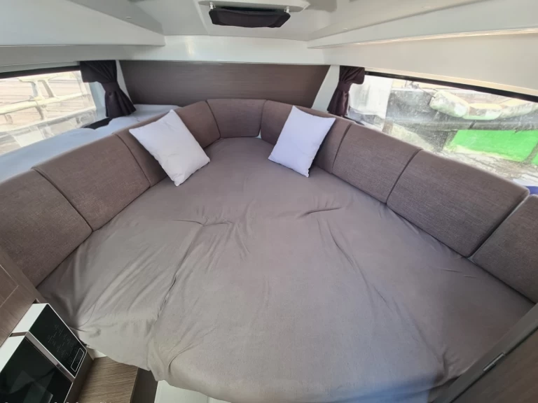 Noleggio Barca a motore con o senza skipper Bénéteau a Les Sables-d'Olonne