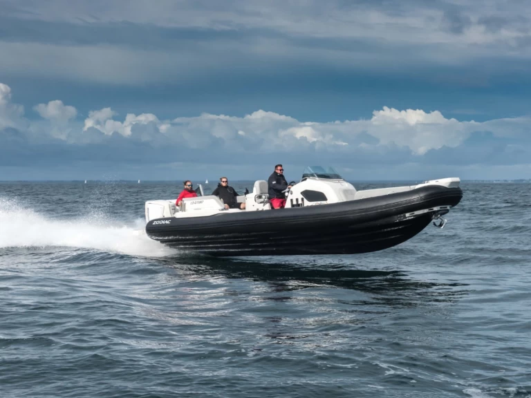 Noleggio a Les Sables-d'Olonne – Zodiac Medline 9 su SamBoat