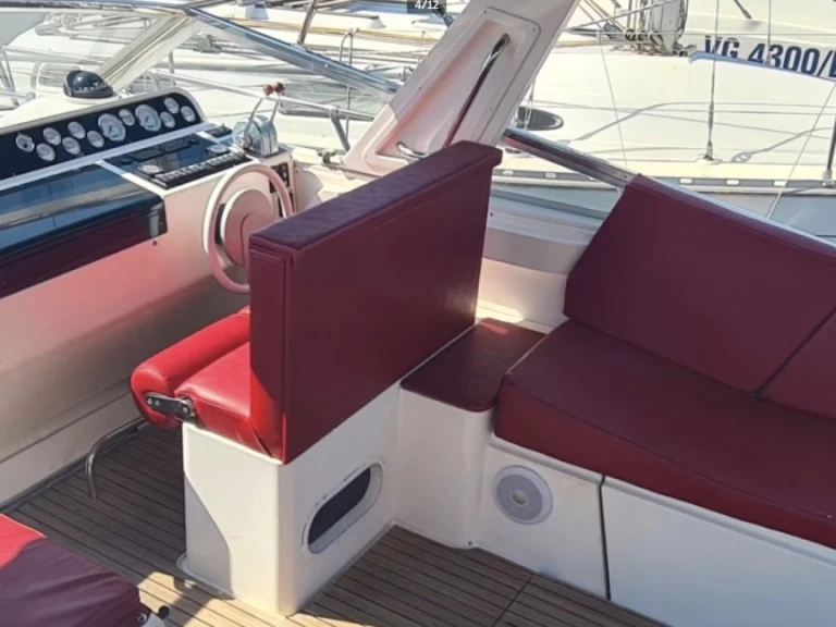 Noleggiare una Fiart Fiart 32 Genius a Ponza