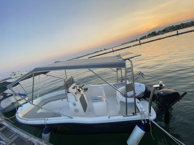 Noleggio Barca a motore con o senza skipper Igma a Néa Moudhaniá