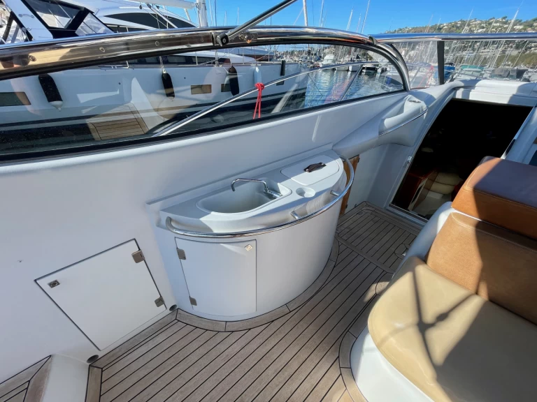 Sunseeker Superhawk 48 da affittare a  Golfe-Juan