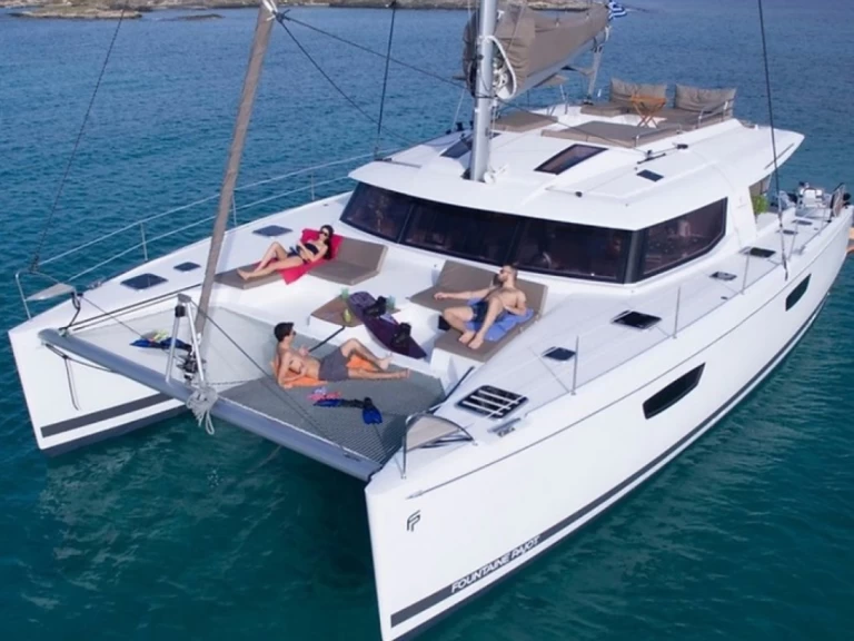 Noleggio Catamarano Fountaine Pajot con patente nautica