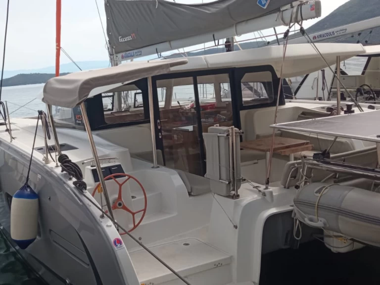 Noleggiare una Excess Excess 11 a Ligia