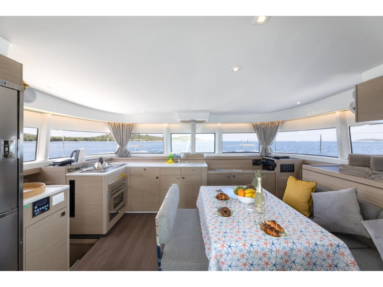 Noleggio a Rogosnizza – Lagoon Lagoon 43  su SamBoat
