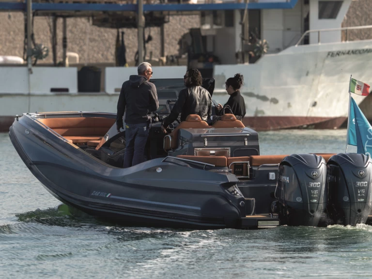 Noleggiare una  Motorboat B a Porto San Giorgio
