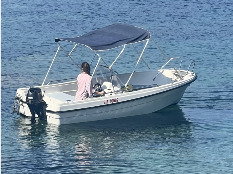 Noleggio barche Galéria economico 445 C