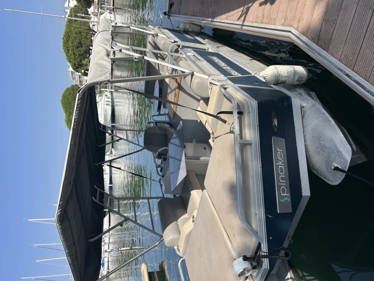 Noleggio Barca a motore con o senza skipper Selva a Port-Camargue