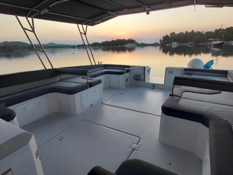 Noleggio barche Salonicco (Citta) economico Stark 45