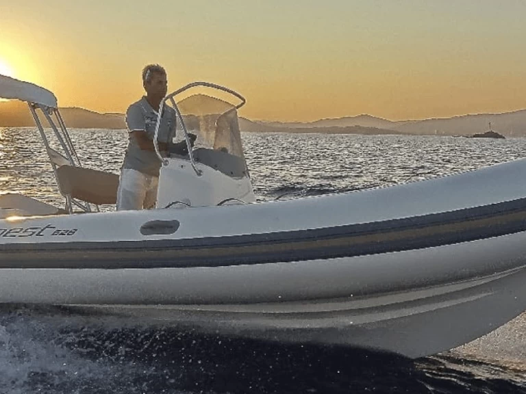 Noleggio Gommone con o senza skipper Capelli a Appietto