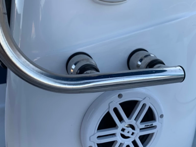 Barca a motore a noleggio a Bisceglie al miglior prezzo