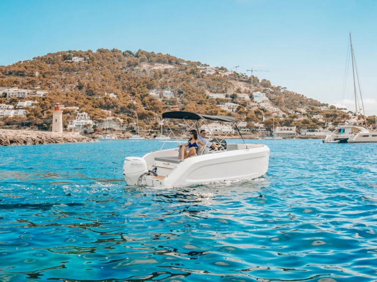 Valory 570 PREMIUM da affittare a  Port d'Alcudia