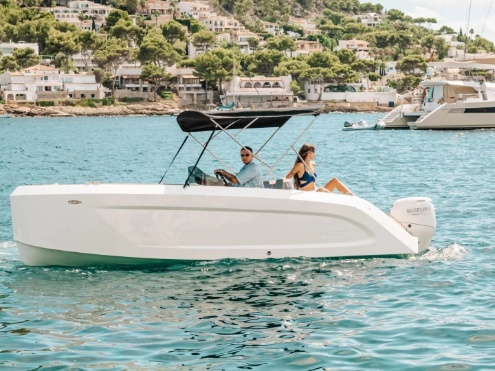 Noleggio Barca a motore a Port d'Alcudia – Valory 570 PREMIUM