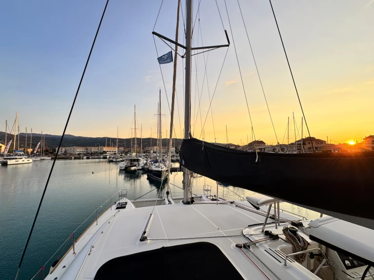 Noleggiare una Lagoon Lagoon 450 Sport Top a Lefkáda