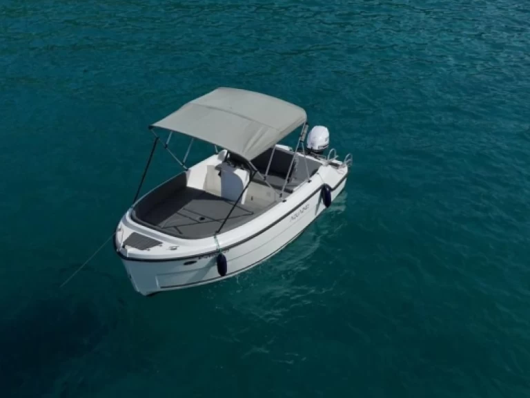 Noleggio barche FEMIS AQUA24 515 a Alicante su Samboat