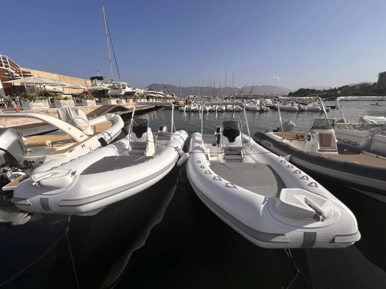 Gommone a noleggio a Palermo al miglior prezzo