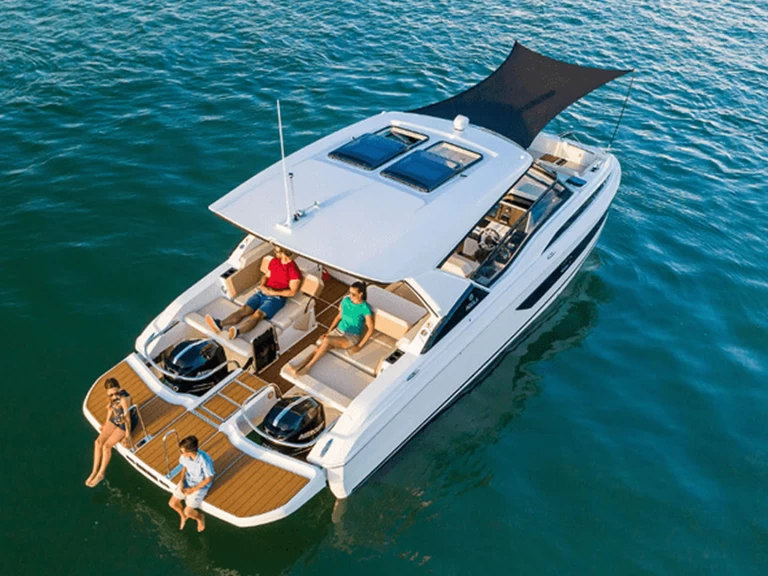 Noleggio Barca a motore Aquila con patente nautica