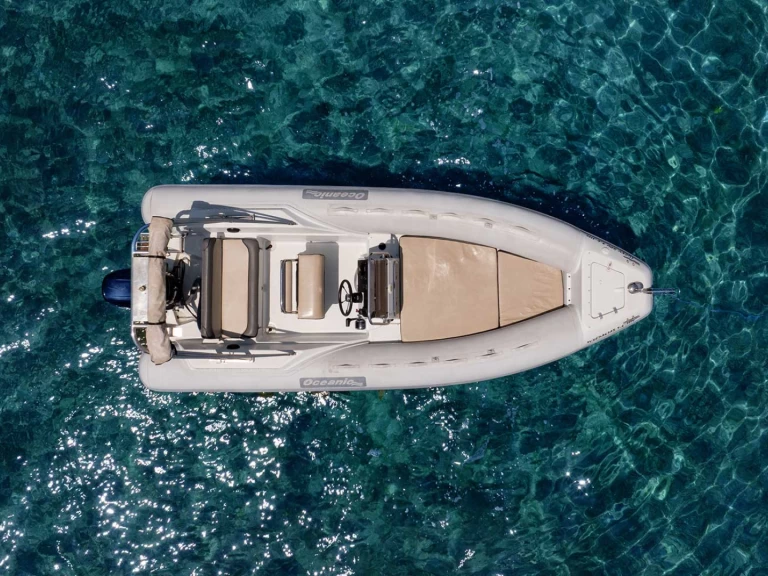 Noleggiare una Oceanic Beneteau Alter 140hp a Kontokáli