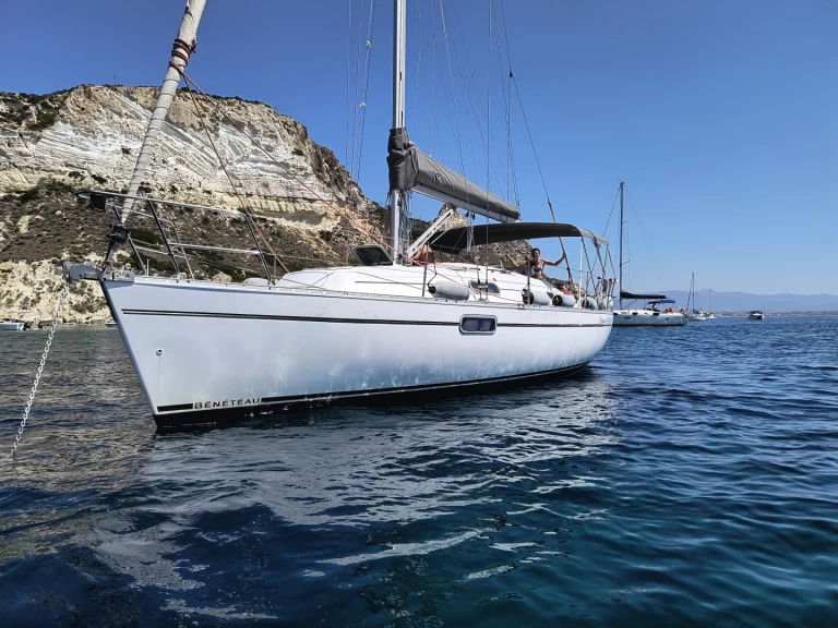 Noleggio Barca a vela Bénéteau con patente nautica