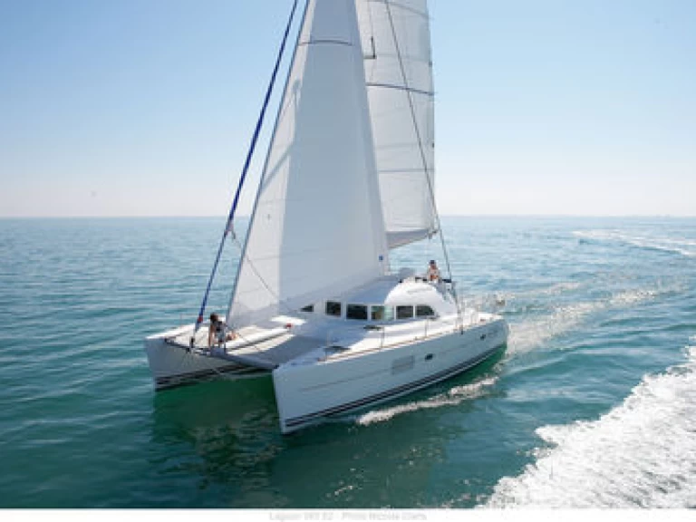 Noleggio barche Lagoon Lagoon 38 a Bonifacio su Samboat