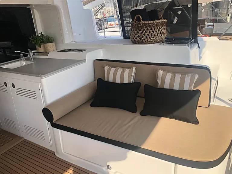 Noleggio Catamarano a Piso Livadi – Lagoon Lagoon 46/10 - Skippered 