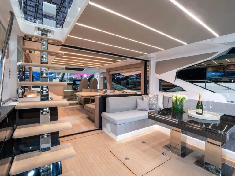 Noleggio Yacht di lusso con o senza skipper Sunseeker a Álimos