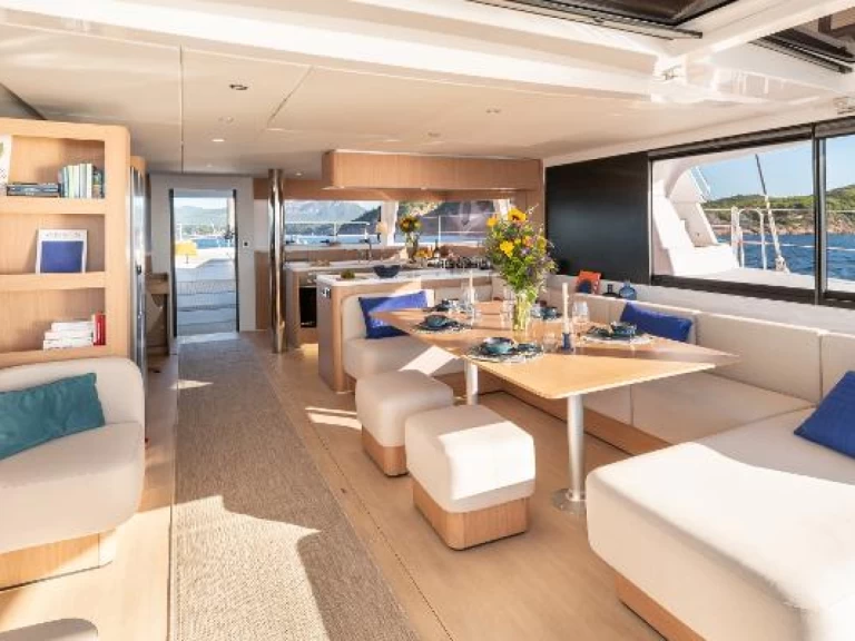 Noleggio Catamarano a Olbia – Bali Bali 5.8