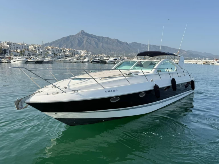Noleggio barche Fairline Targa 48 Gran Turismo a Marbella su Samboat