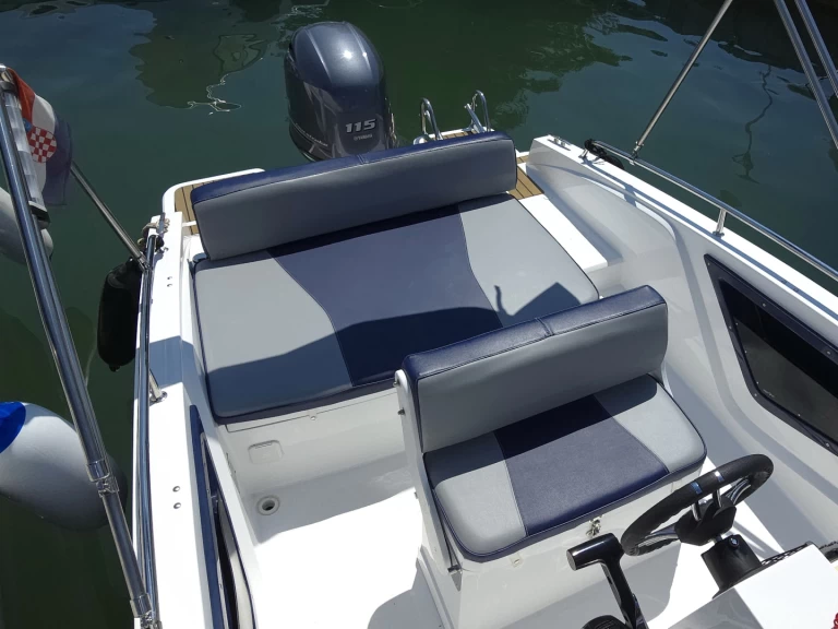 Noleggio barche Orizzonti Nautilus a Parenzo (Poreč) su Samboat