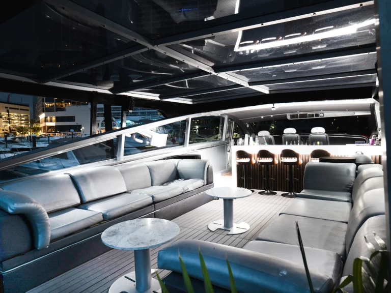 Noleggio Yacht di lusso Leopard (Arno) con patente nautica