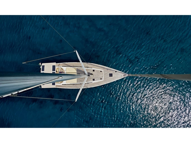 Noleggio Barca a vela a Ponza – D&D Yacht D&D Kufner 54