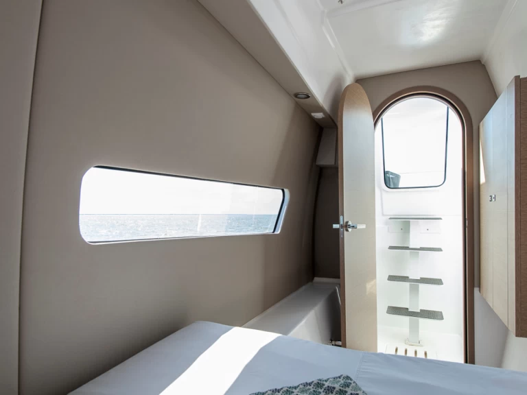 Noleggio Catamarano con o senza skipper Neel a Trapani