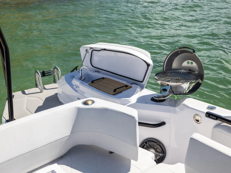 Noleggio barche Axopar Axopar 29 CCX a Seget Donji su Samboat