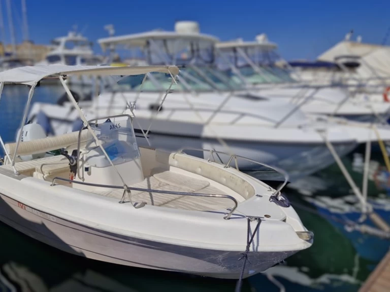 Noleggio barche Porto di Alghero economico marinello 520