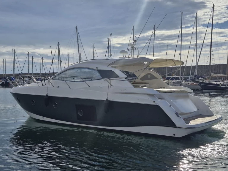 Noleggio barche Sessa Marine sessa c43 a Palamós su Samboat