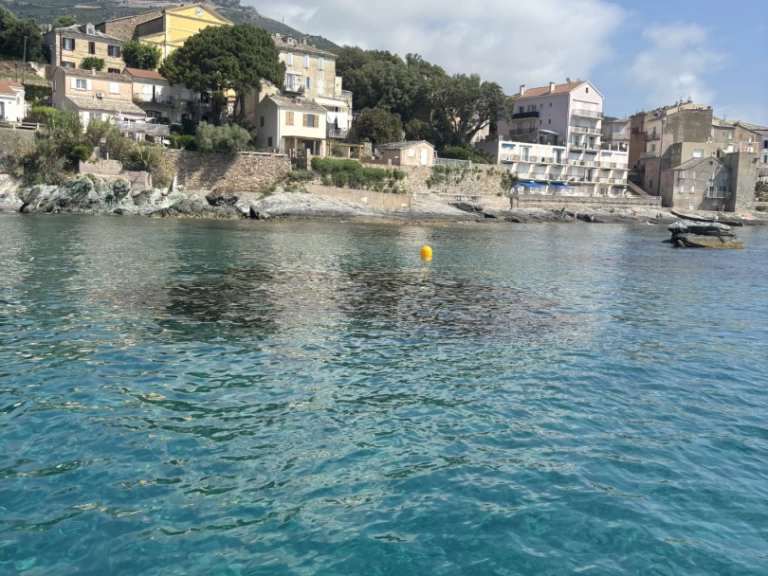 Noleggio Barca a motore a Bastia Port – Jeanneau Cap Camarat 5.1